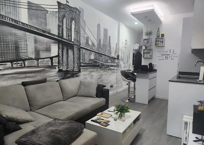 Embajadores, apartamento moderno y céntrico para 4