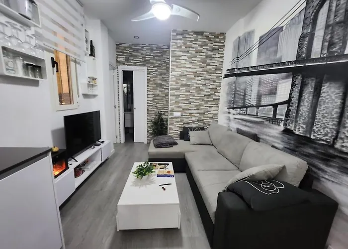 Embajadores, apartamento moderno y céntrico para 4